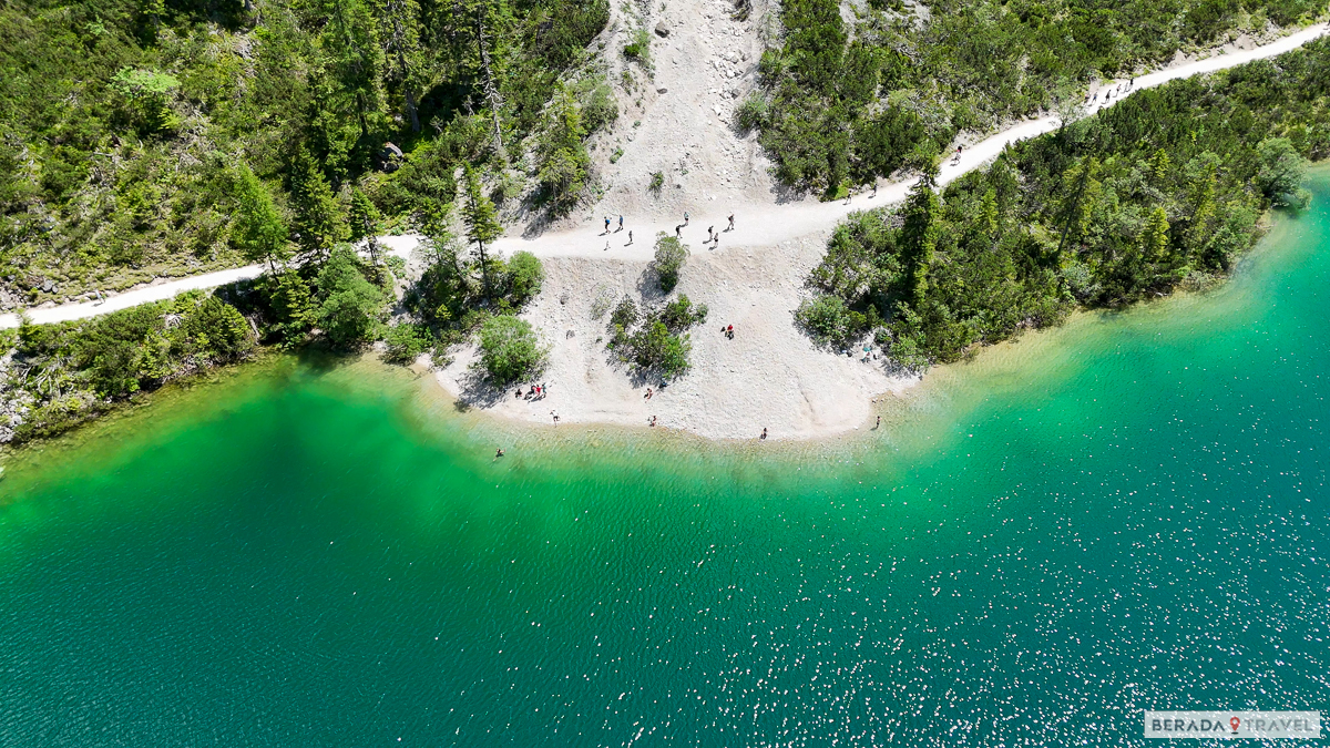 Tratto del sentiero del “giro del lago”