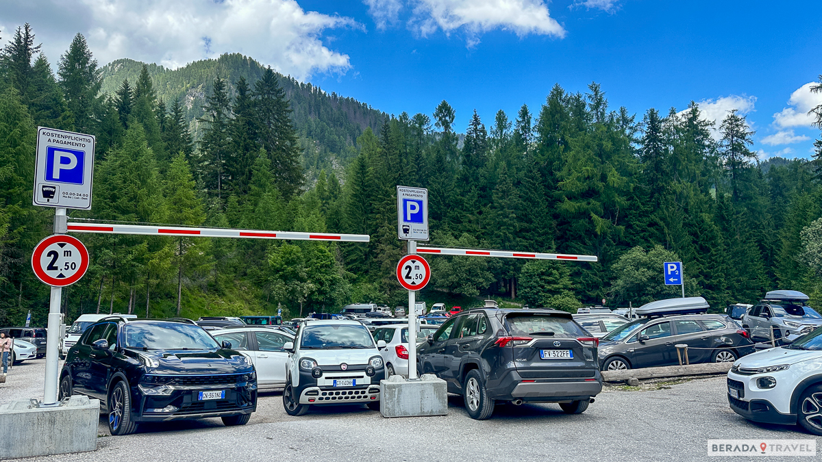 Primo parcheggio prima di arrivare al lago