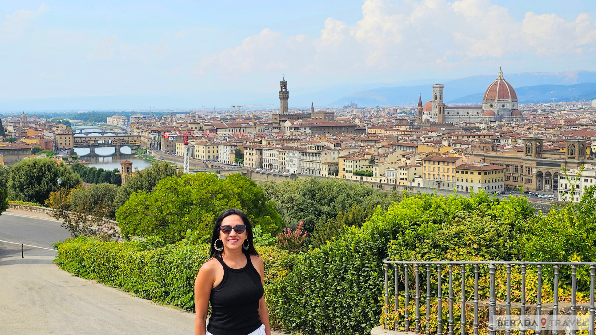 Duomo di Firenze sullo sfondo